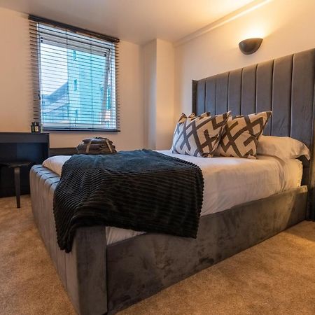 Jpg Theatre Suite - High Floor Mcr Luxe Apartment W Balcony Canal Views مانشستر المظهر الخارجي الصورة