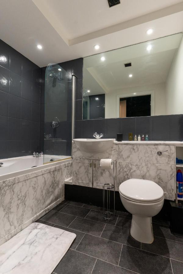 Jpg Theatre Suite - High Floor Mcr Luxe Apartment W Balcony Canal Views مانشستر المظهر الخارجي الصورة